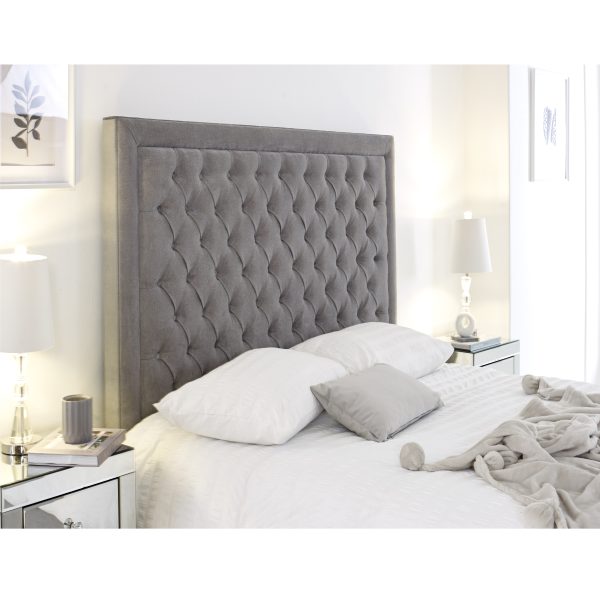 Opulent Comfort: Alure Chesterfield - Image 2